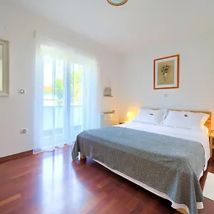 Bed&breakfast Lucija Bed & Breakfast